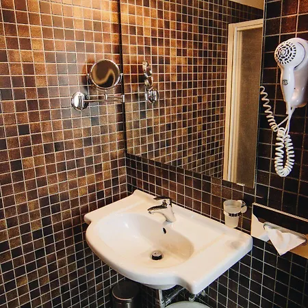 Baranek - Baranek 3* كابرون