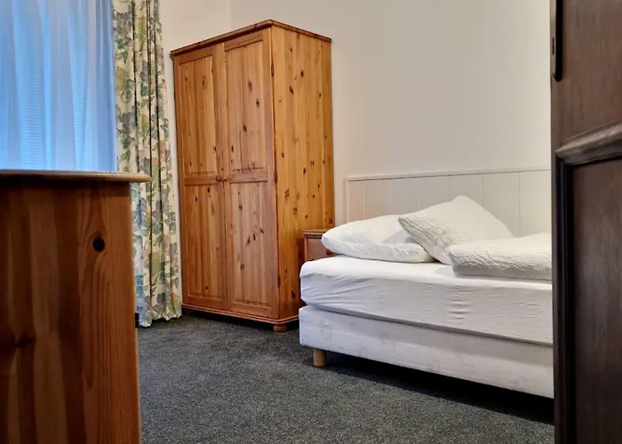 Baranek - Baranek 3* Капрун